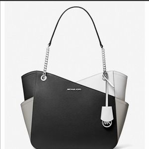 Brand New unopened Michael kors Jet Set Large Color Block Saffiano Leather Tote